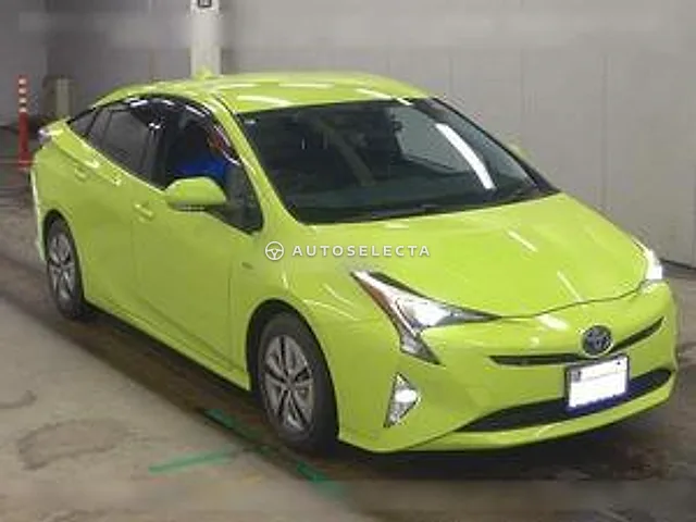 Toyota Prius 2016, auction grade R