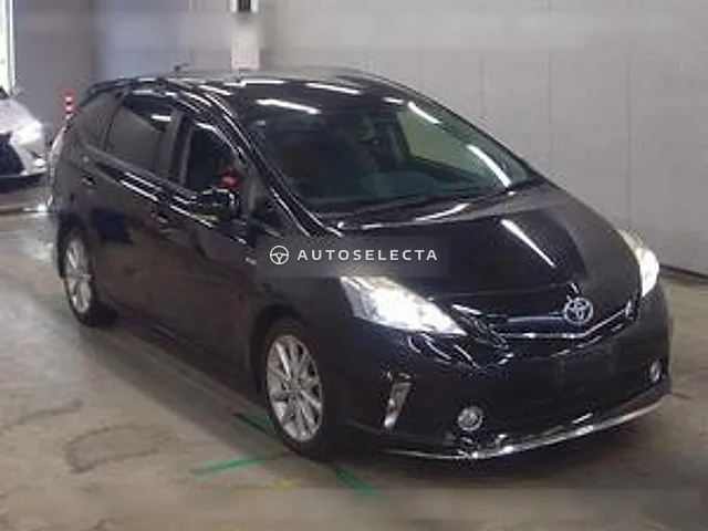 Toyota Prius Alpha 2012, auction grade 4.5