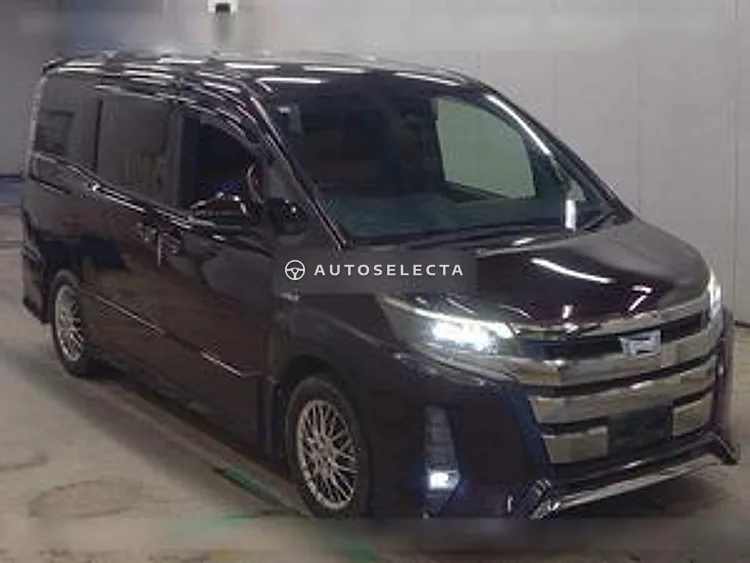 Toyota Noah 2017, photo 1 of 1