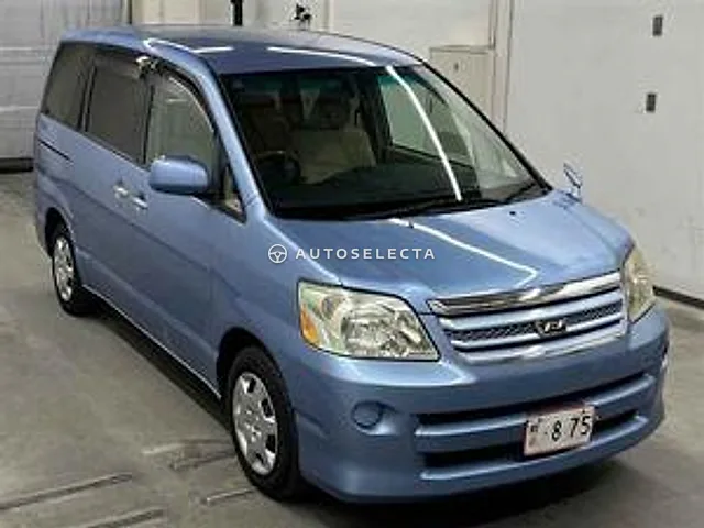 Toyota Noah 2006, auction grade 3.5