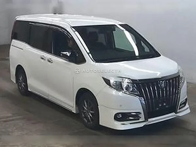 Toyota Esquire 2017, auction grade 3.5