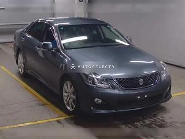 Toyota Crown 2009, auction grade 4
