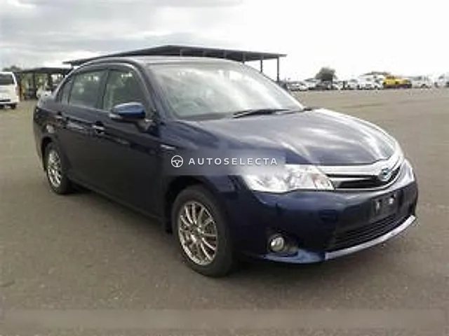 Toyota Corolla Axio 2013