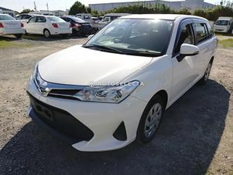 Toyota Corolla Fielder 2019, photo 1 of 1