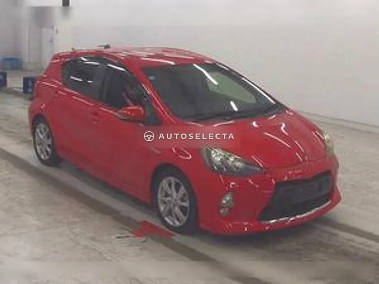 Toyota Aqua 2012, photo 1 of 1
