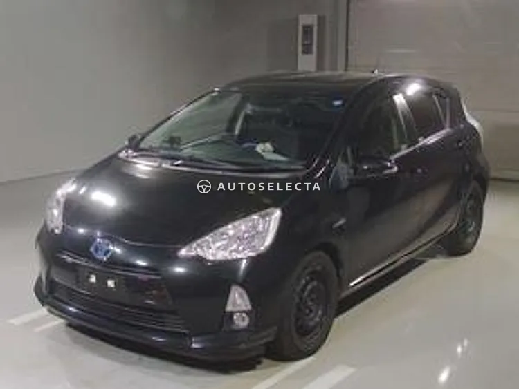 Toyota Aqua 2012, photo 1 of 1