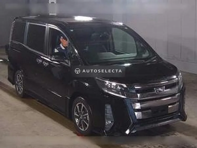 Toyota Noah 2018, photo 1 of 1