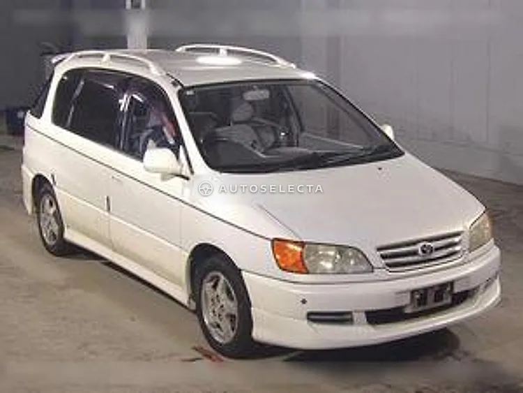 Toyota Ipsum 1999, photo 1 of 1
