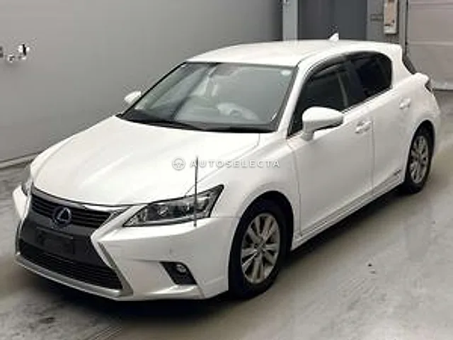 Lexus CT 2015, auction grade 4