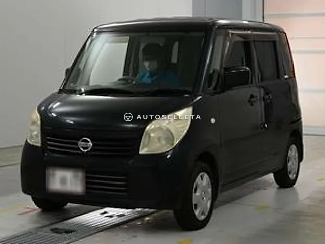 Nissan Roox 2011