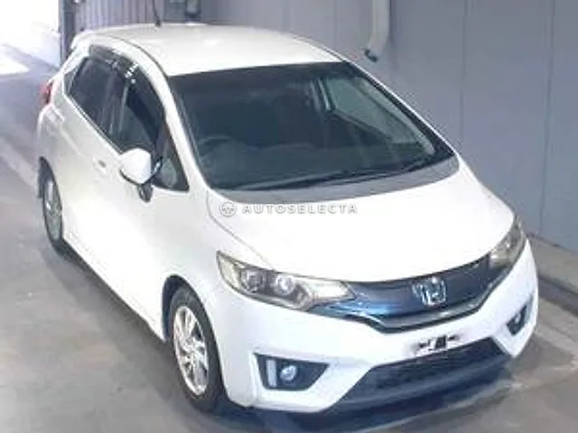 Honda Fit 2013, auction grade 4