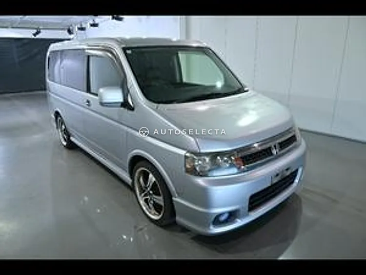 Honda Stepwgn Spada 2003, photo 1 of 1