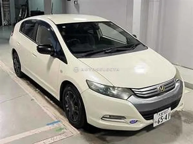 Honda Insight 2010, auction grade 3