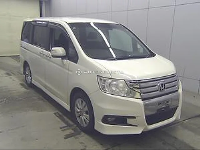 Honda Stepwgn Spada 2012, auction grade R