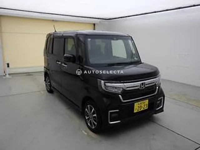 Honda N-BOX 2023, auction grade 3.5