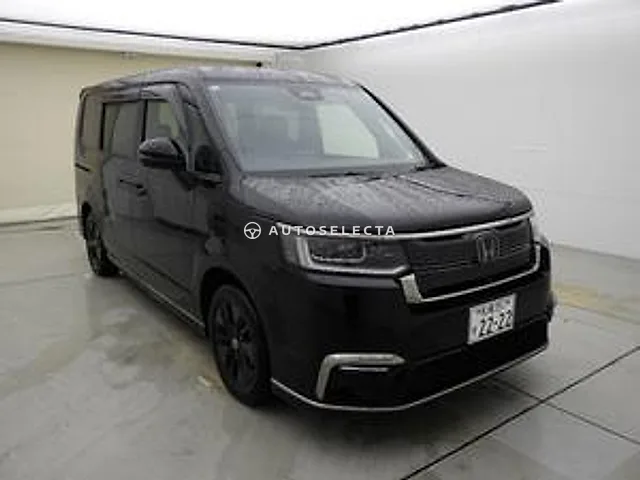 Honda Stepwgn Spada 2022, auction grade 3.5