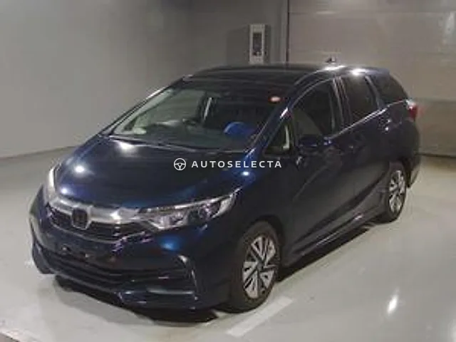 Honda Shuttle 2017, auction grade 4