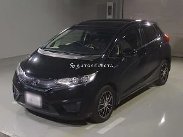 Honda Fit Hybrid 2013, auction grade 4