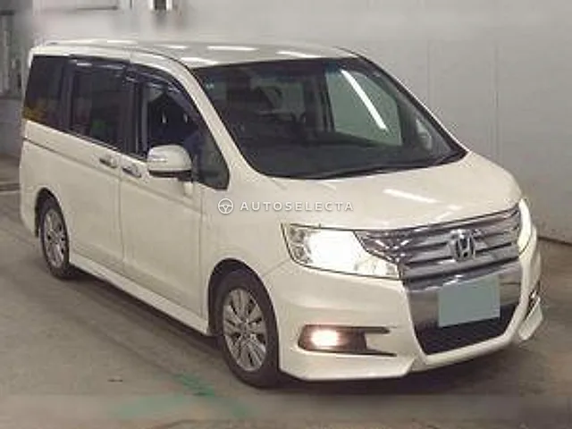 Honda Stepwgn Spada 2012, auction grade 3.5