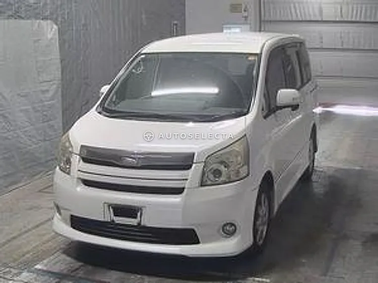 Toyota Noah 2007, photo 1 of 1