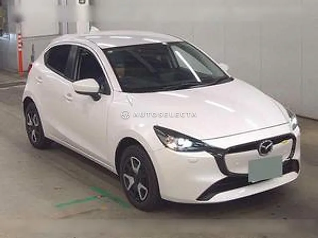 Mazda MAZDA2 2024, auction grade 5