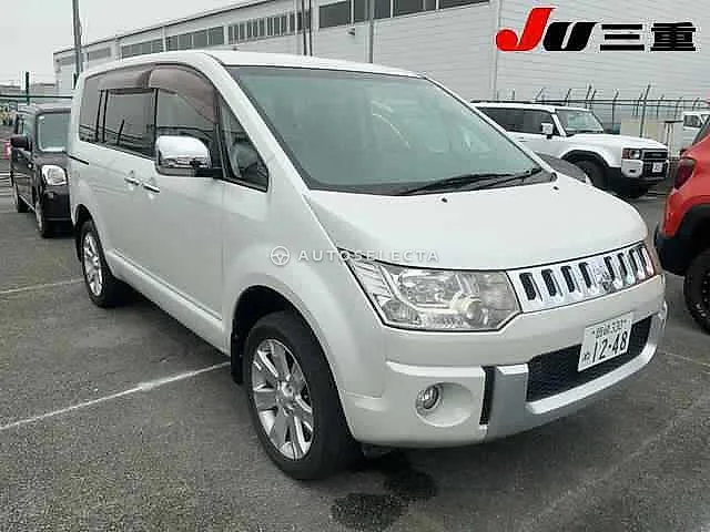 Mitsubishi Delica D:5 2016, auction grade 4.5