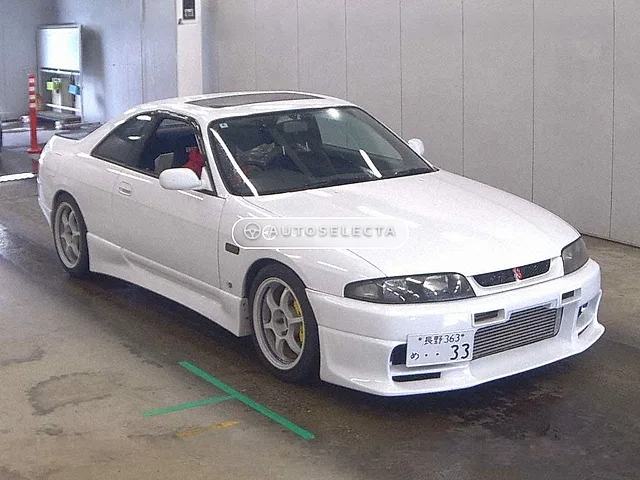 Nissan Skyline 1994, auction grade R
