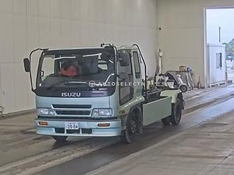 Isuzu Forward 2000, photo 1 of 1