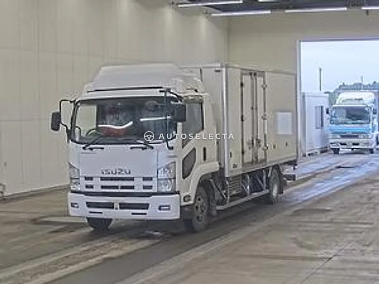 Isuzu Forward 2013, photo 1 of 1