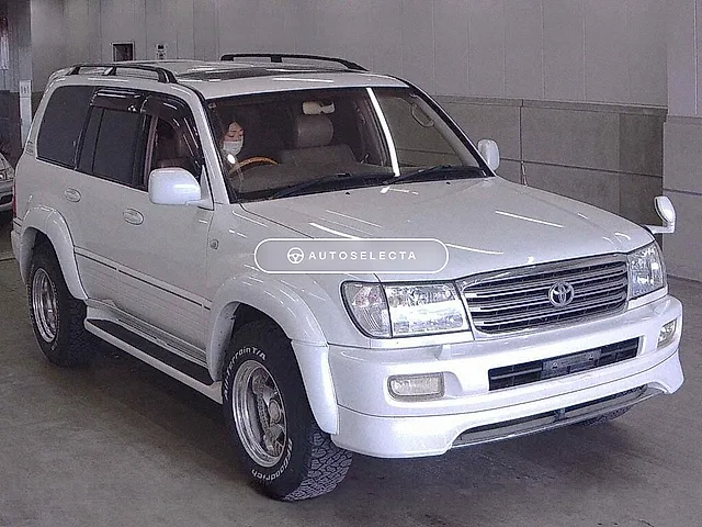 Toyota Land Cruiser 2003, auction grade 3.5