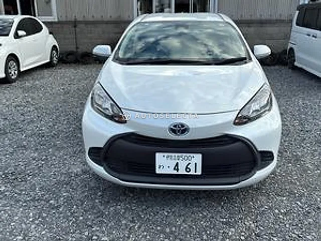 Toyota Aqua 2022, auction grade 4.5