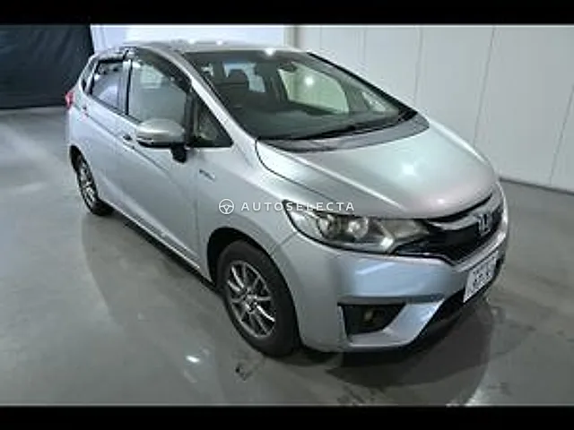Honda Fit 2015, auction grade 3.5