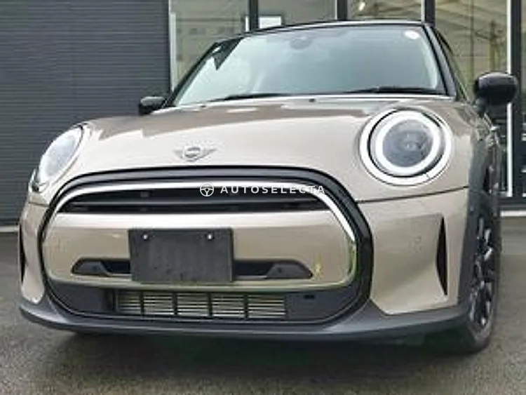MINI 2023, photo 1 of 11