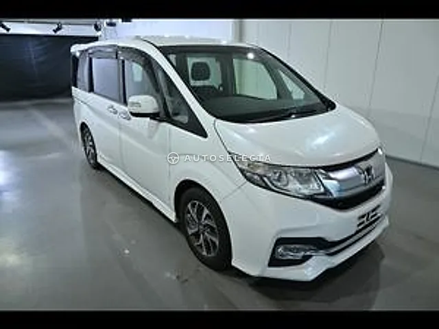 Honda Stepwgn Spada 2015, auction grade 3.5