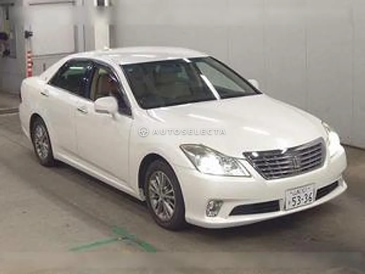Toyota Crown 2010, photo 1 of 1