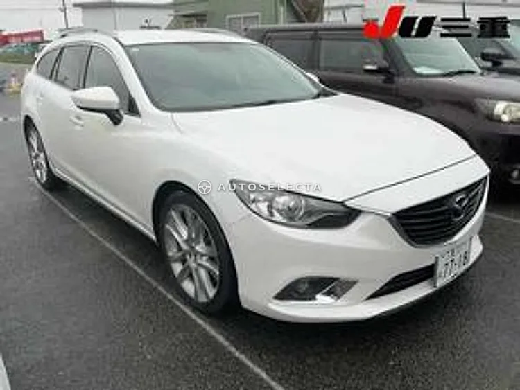 Mazda Atenza Wagon 2013, photo 1 of 11