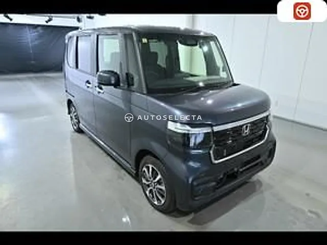 Honda N-BOX 2023, auction grade R