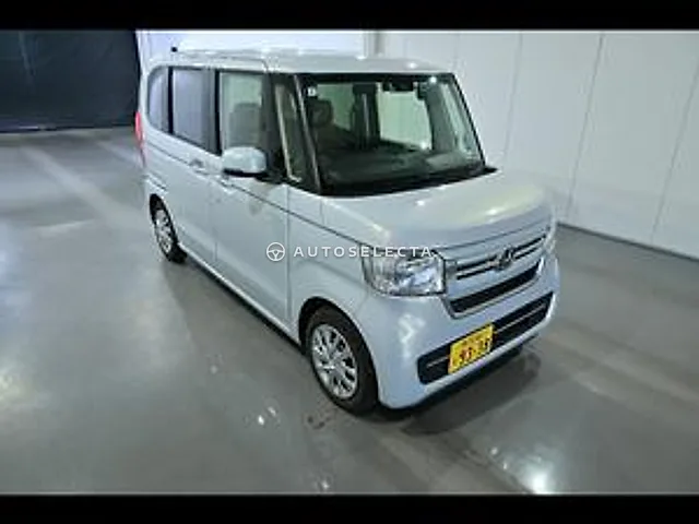 Honda N-BOX 2023, auction grade 4.5