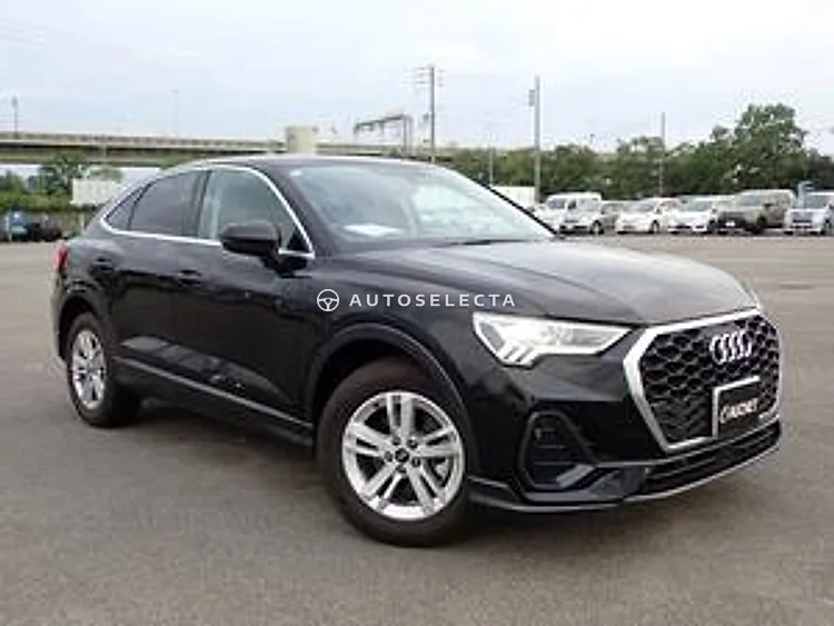 Audi Q3 2022, photo 1 of 1
