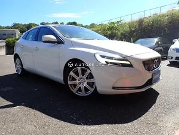 Volvo V40 2017, photo 1 of 1