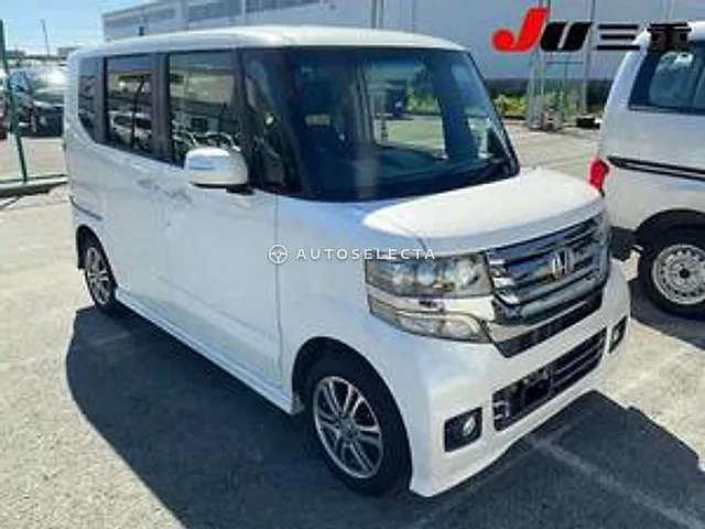 Honda N-BOX 2015, auction grade 4.5