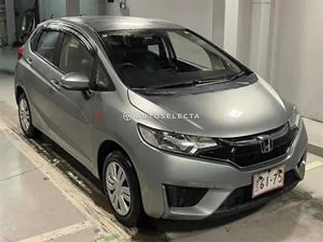 Honda Fit 2016, auction grade 3.5