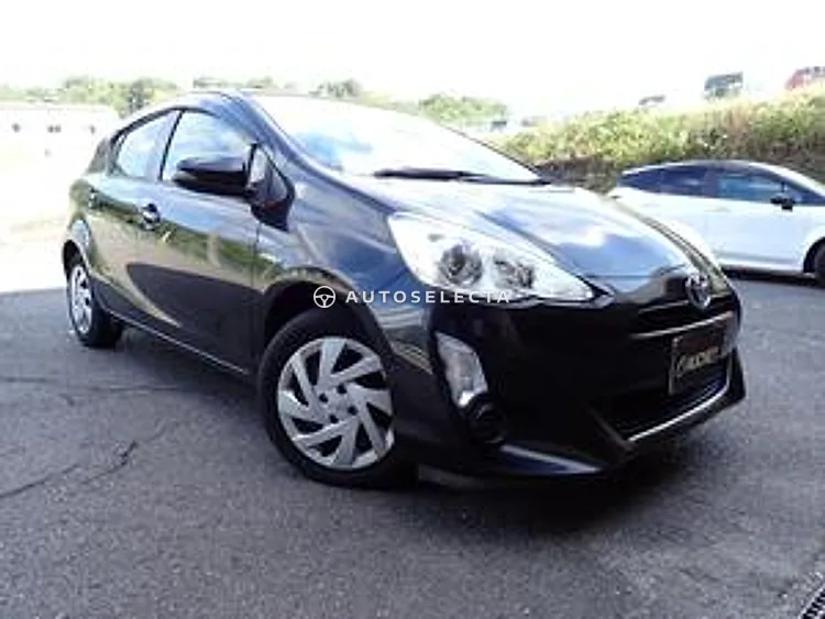 Toyota Aqua 2014, photo 1 of 1