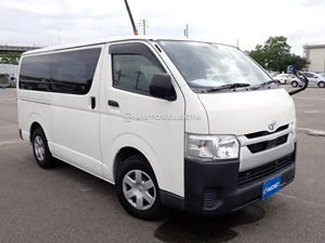 Toyota Hiace Van 2021, auction grade 3.5