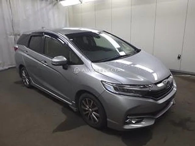 Honda Shuttle 2015, auction grade R