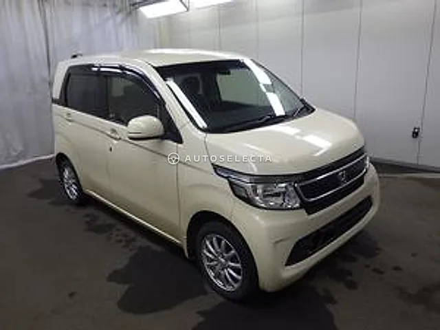 Honda N-WGN 2015, auction grade R
