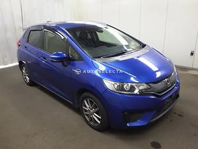 Honda Fit 2013, auction grade 3