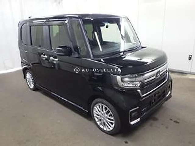 Honda N-BOX 2023, auction grade 4.5
