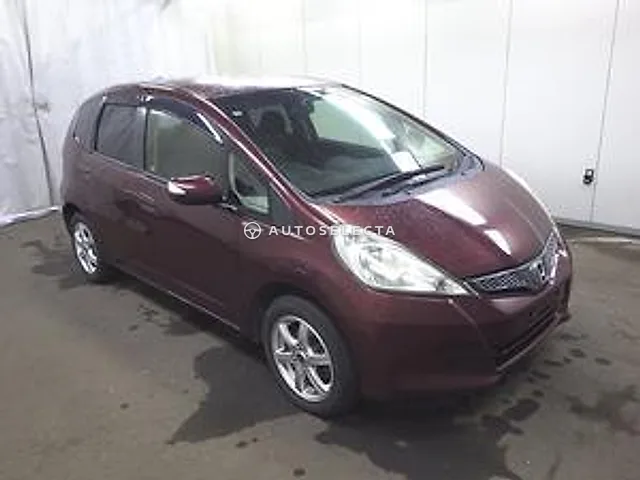 Honda Fit 2011, auction grade R