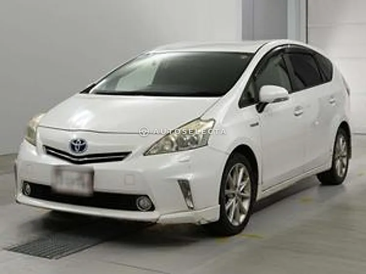 Toyota Prius Alpha 2012, photo 1 of 1